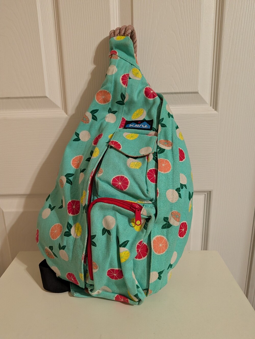 Kavu sling bag, citrus print